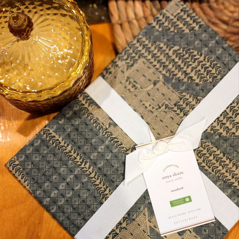 NWT 3 Pottery Barn Pillow Shams Standard size. ORGANIC COTTON. HAND STITCHED!